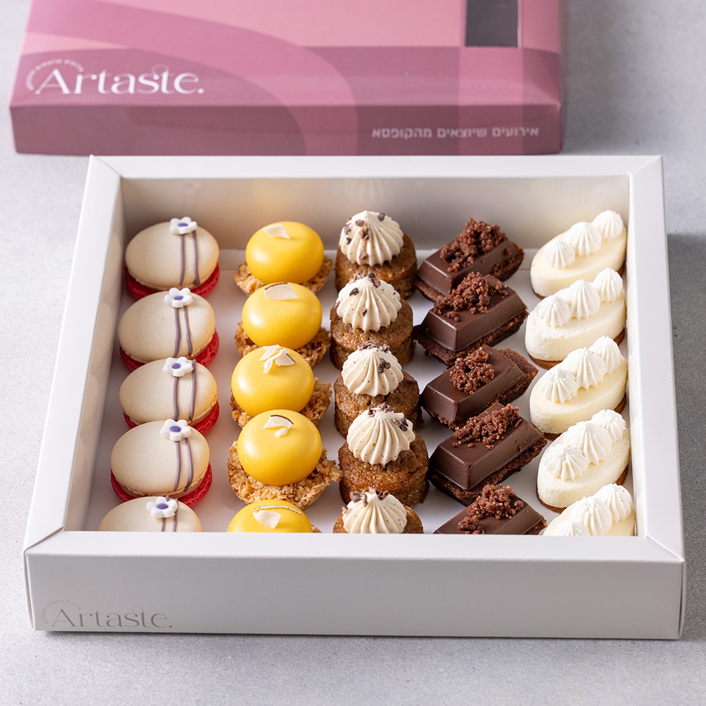 מגשי עוגות של ארטייסט